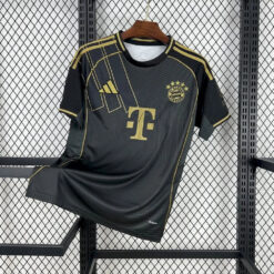 25-26 Bayern Munich Speical Fans Kit